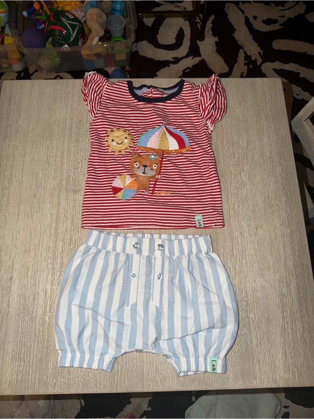 Lilly & Sid shorts and tshirt set size 12-18 months
